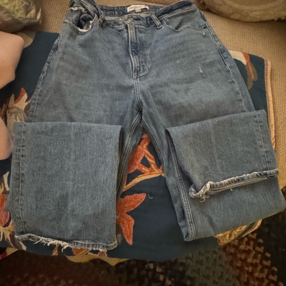Abercrombie & Fitch Light Blue High Rise Jeans size 29
